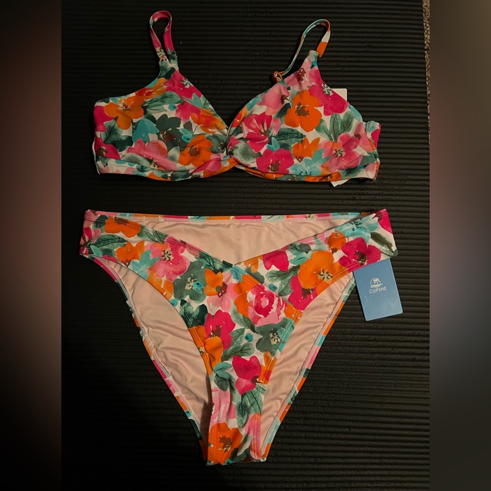 Cupshe Floral Bikini Set